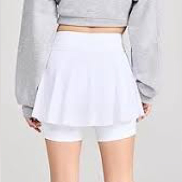 EleVen by Venus Williams Pants - NWT SIZE XL/XXL EleVen by Venus Williams White Bike Shorts for Active Style